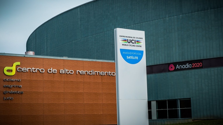 Rádio Regional do Centro: Anadia: Velódromo Nacional recebe competições nacionais e internacionais