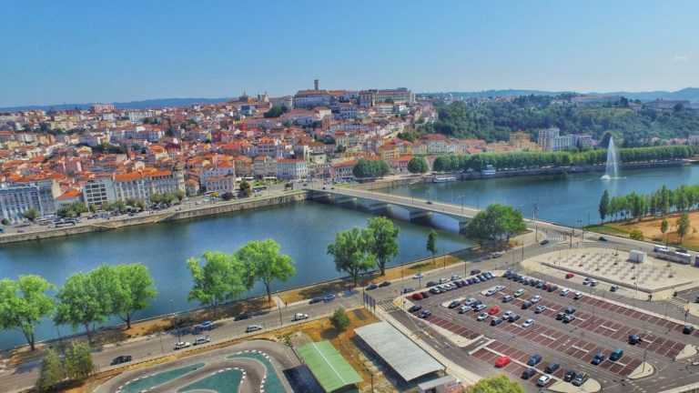 Rádio Regional do Centro: Covid-19: Centro de Vacinação de Coimbra muda para o Estádio Universitário