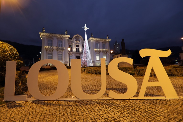 Rádio Regional do Centro: Lousã: Iluminação das ruas, Sorteio de Natal e Concurso de Montras são alguns dos atractivos
