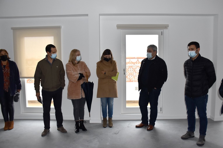 Rádio Regional do Centro: Montemor-o-Velho: Executivo visita obras de reabilitação do edifício da antiga GNR