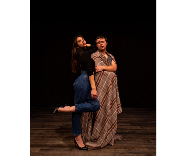 Rádio Regional do Centro: Grupo de Teatro Loucomotiva de Taveiro estreia “O Fim dos Dias Intermináveis”