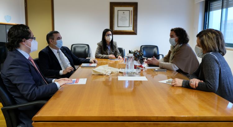Rádio Regional do Centro: ESTeSC-IPC promove reuniões com instituições de saúde da região