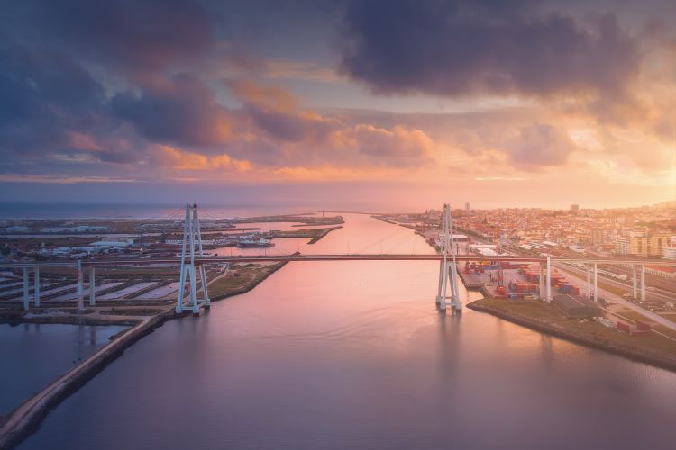 Rádio Regional do Centro: Figueira da Foz: “Um Olhar pela Europa” em exposição no CAE