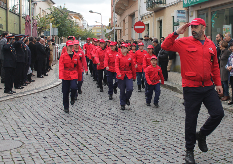 Rádio Regional do Centro: Condeixa reforça benefícios sociais para os bombeiros voluntários