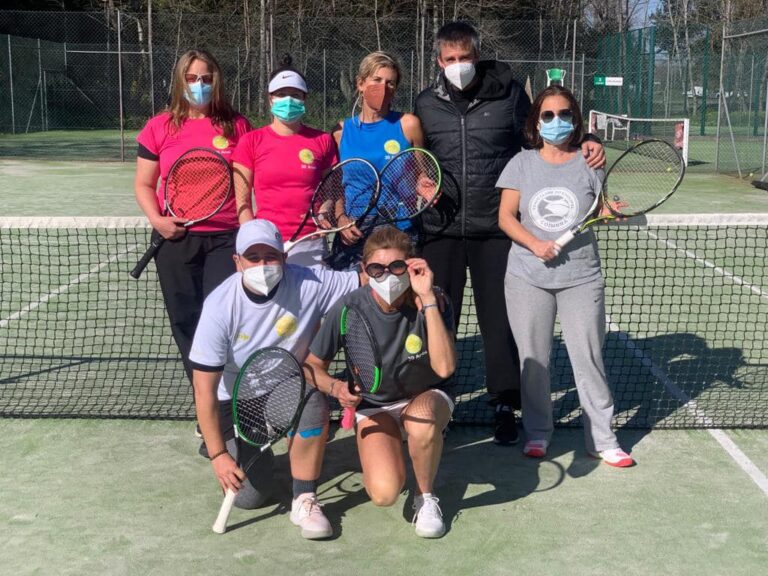 Rádio Regional do Centro: A equipa feminina do Ténis Clube Choupal sagrou-se campeã regional