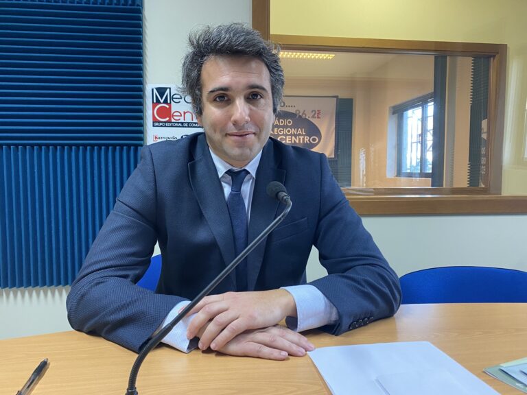 Rádio Regional do Centro: Praça da República – Entrevista a Carlos Lopes Rádio Regional do Centro: Praça da República – Entrevista a Carlos Lopes