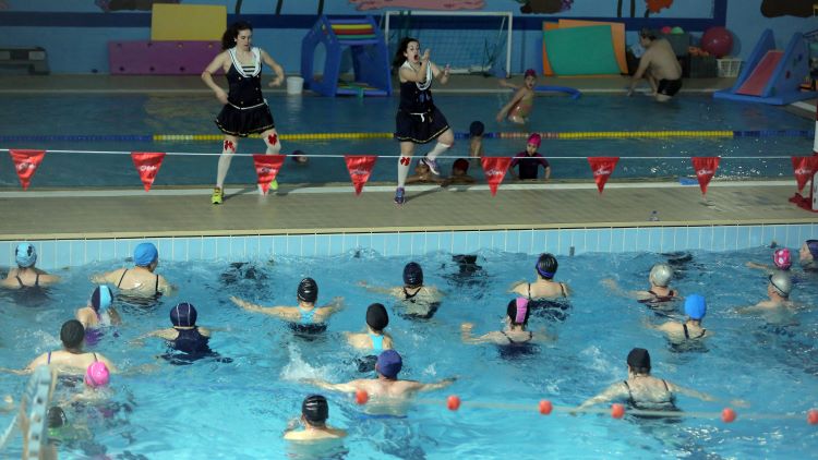 Rádio Regional do Centro: Festival “Hidro By Night” anima noite de Carnaval na Piscina Municipal da Lousã
