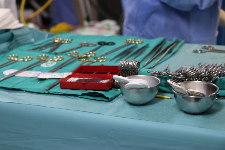 Rádio Regional do Centro: CHUC realiza primeiro transplante hepático em doente Covid-19 positivo