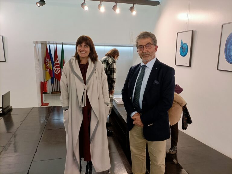 Rádio Regional do Centro: Casa da Mutualidade em Coimbra recebe exposição “Sou o peso da cor e da flor” Rádio Regional do Centro: Casa da Mutualidade em Coimbra recebe exposição “Sou o peso da cor e da flor”