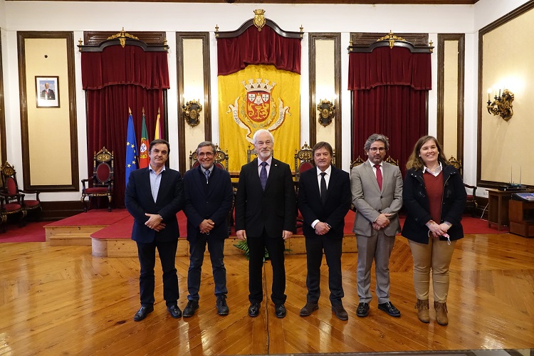Rádio Regional do Centro: Câmara de Coimbra estabelece parceria com três Escolas do Politécnico