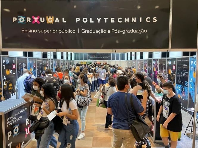 Rádio Regional do Centro: Politécnico de Coimbra viaja até ao Brasil para divulgar oferta formativa