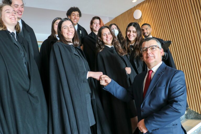 Rádio Regional do Centro: Escola Superior de Enfermagem de Coimbra tem novo Provedor do Estudante
