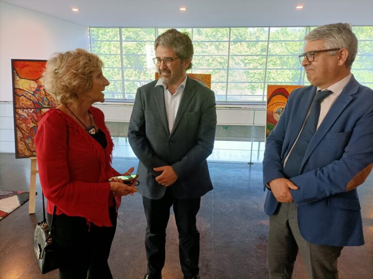 Rádio Regional do Centro: “Conexões” exposição de Paula Henriques no ISCAC – Coimbra Business School