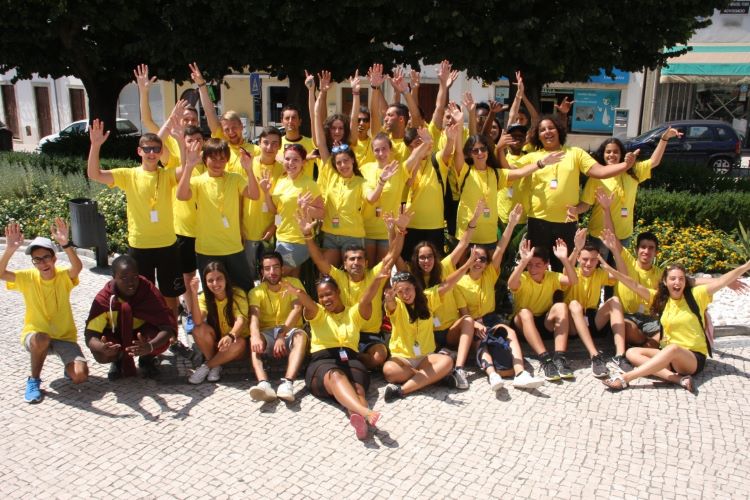 Rádio Regional do Centro: Condeixa vai levar seis alunos ao Festival da Juventude na Alemanha