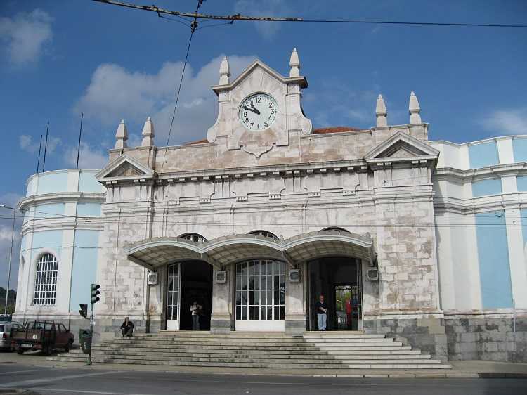 Rádio Regional do Centro: Ligação ferroviária ao centro de Coimbra deverá acabar no início de 2024