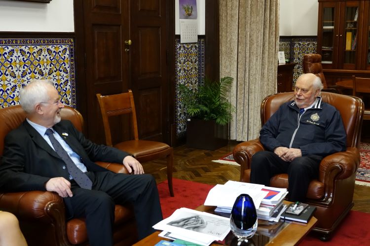 Rádio Regional do Centro: Coimbra recebe Fraser Stoddart Nobel da Química em 2016