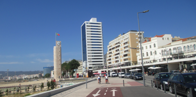 Rádio Regional do Centro: Figueira da Foz retoma isenção de taxas de ocupação de esplanadas