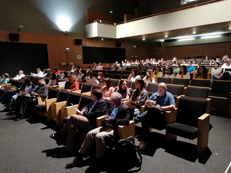 Rádio Regional do Centro: Anadia acolheu conferência sobre Educação