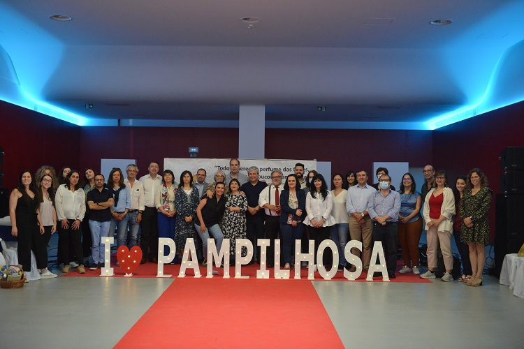 Rádio Regional do Centro: Agentes da Educação da CIM Região de Coimbra criam manifesto conjunto