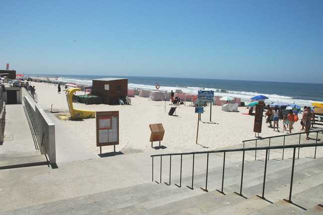Rádio Regional do Centro: Mira adianta serviço de prevenção ao afogamento aos banhistas nas praias