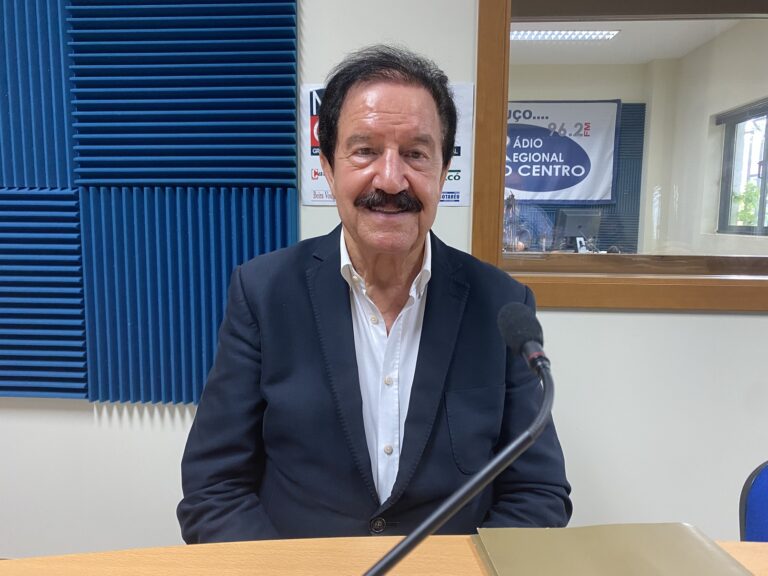 Rádio Regional do Centro: Praça da República – Entrevista a Fernando Ruas Rádio Regional do Centro: Praça da República – Entrevista a Fernando Ruas