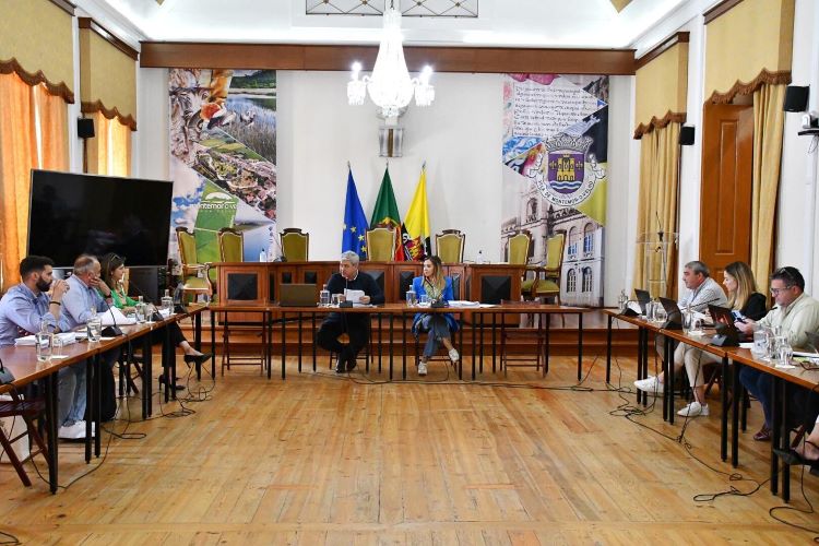 Rádio Regional do Centro: Montemor-o-Velho aprovou voto de louvor à Canoagem Nacional