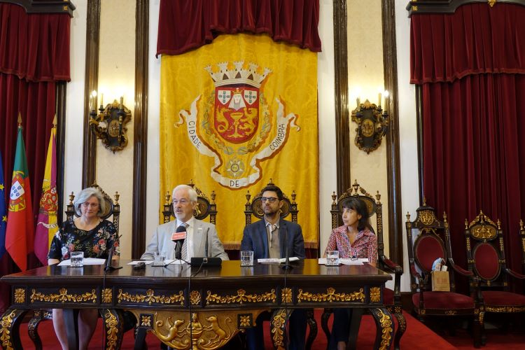 Rádio Regional do Centro: Programa “Casas Adentro” convida público a conhecer edifícios de Coimbra