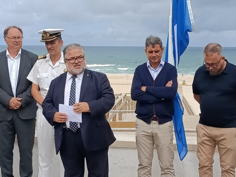 Rádio Regional do Centro: Praia da Tocha com Bandeira Azul há 32 anos consecutivos Rádio Regional do Centro: Praia da Tocha com Bandeira Azul há 32 anos consecutivos