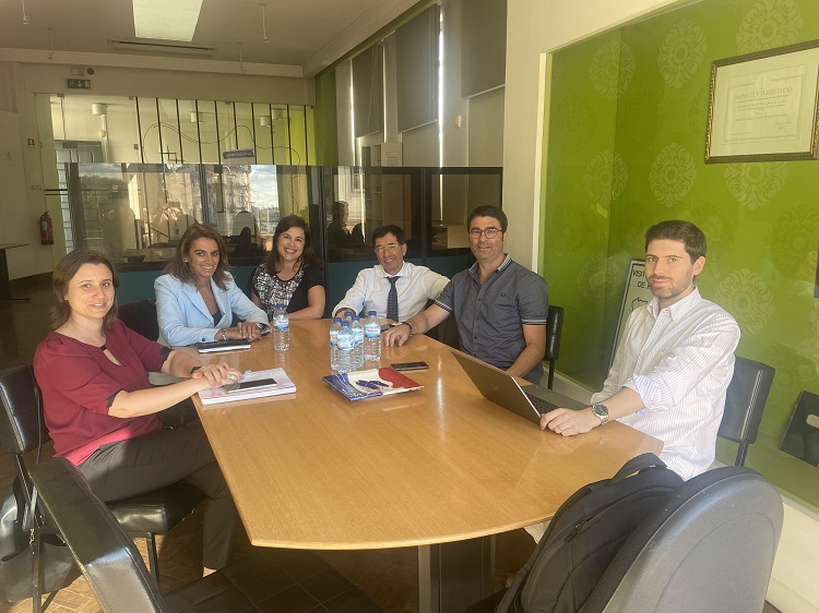 Rádio Regional do Centro: Câmara de Coimbra quer criar taxa turística municipal, PS e hotelaria estão contra