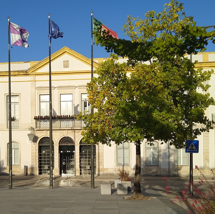 Rádio Regional do Centro: Município de Anadia apoia associações do Concelho