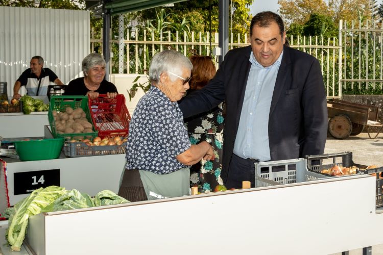 Rádio Regional do Centro: Condeixa-a-Nova: presidente da Câmara visitou obras do mercado municipal