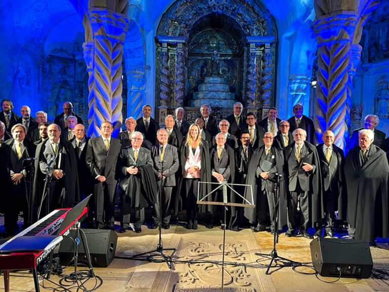 Rádio Regional do Centro: Coro dos Antigos Orfeonistas da Universidade de Coimbra prestam homenagem à Mulher