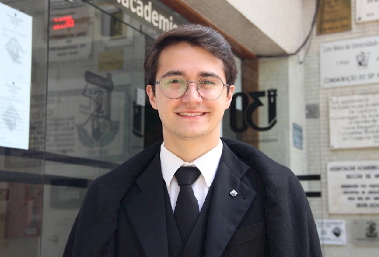 Rádio Regional do Centro: João Caseiro reeleito presidente da Associação Académica de Coimbra