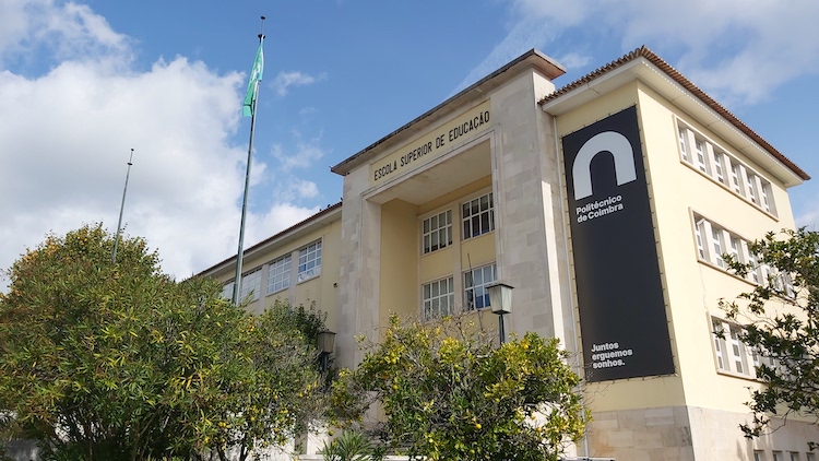 Rádio Regional do Centro: ESEC assinala amanhã o Dia da Língua Gestual Portuguesa
