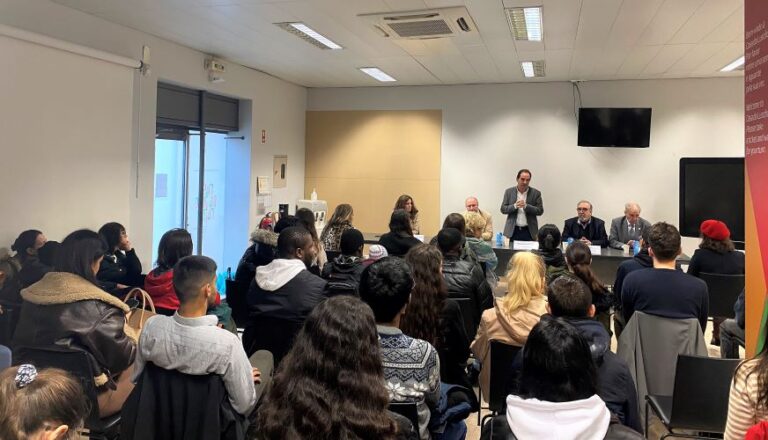 Rádio Regional do Centro: Refugiados ucranianos foram recebidos na Universidade de Coimbra