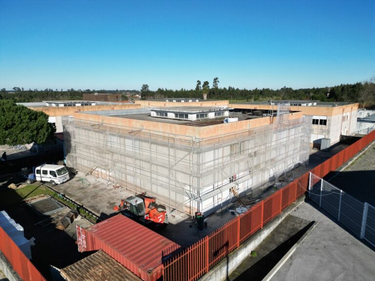 Rádio Regional do Centro: Iniciaram as obras de requalificação da Escola Secundária de Mira