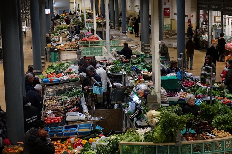 Rádio Regional do Centro: Coimbra: Definidos os dias em que o Mercado Municipal fecha e está aberto