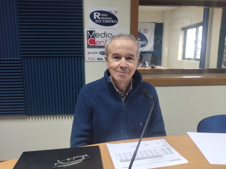 Rádio Regional do Centro: Praça da República – Entrevista a João Gabriel Silva Rádio Regional do Centro: Praça da República – Entrevista a João Gabriel Silva