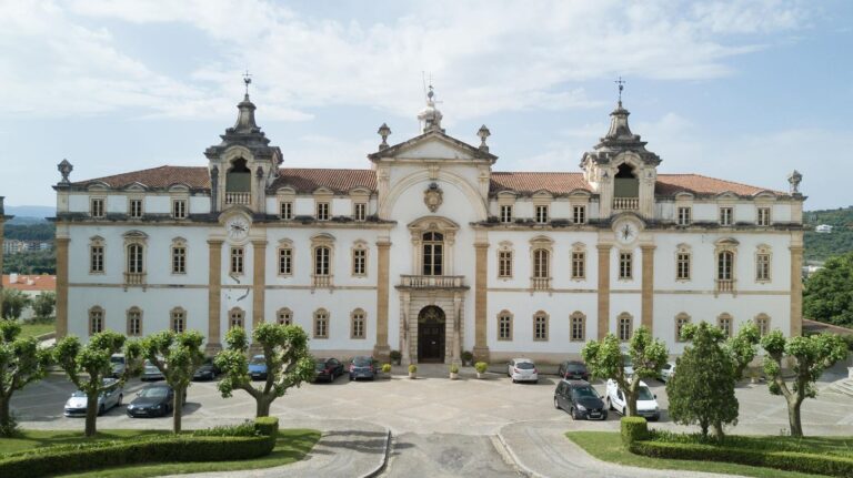 Rádio Regional do Centro: Turismo cultural e religioso é “produto estratégico para o país”