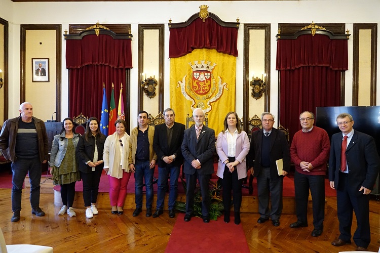 Rádio Regional do Centro: Câmara de Coimbra formaliza protocolos de cooperação na Acção Social