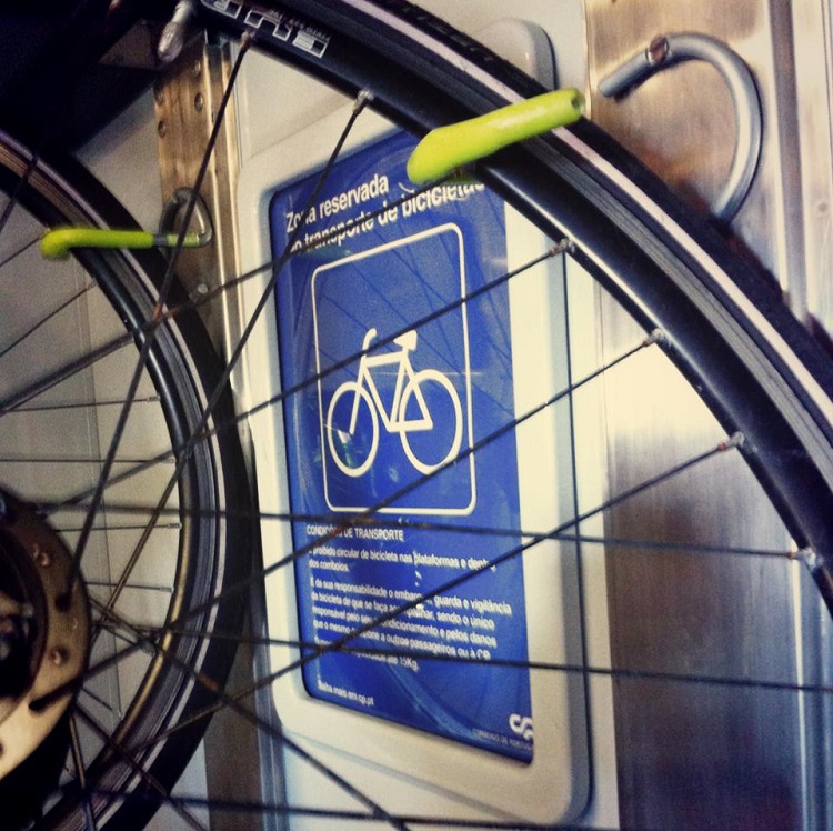 Rádio Regional do Centro: Movimento Coimbr’a Pedal é reactivado para fazer ‘lobby’ pelas bicicletas