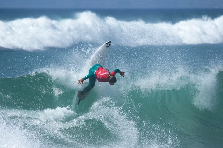 Rádio Regional do Centro: Gabriela Dinis e Guilherme Ribeiro vencem Figueira Pro de surf