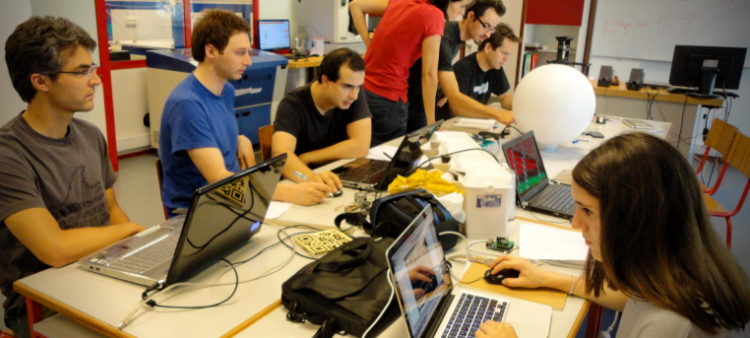 Rádio Regional do Centro: Fablabs dinamiza workshop de estratégia comercial em Coimbra