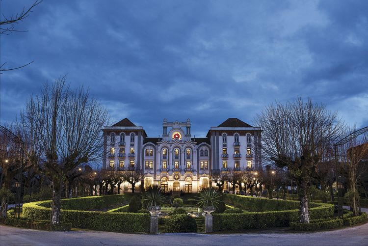 Rádio Regional do Centro: Curia Palace Hotel recebe 1.º Encontro Nacional de Espumantes