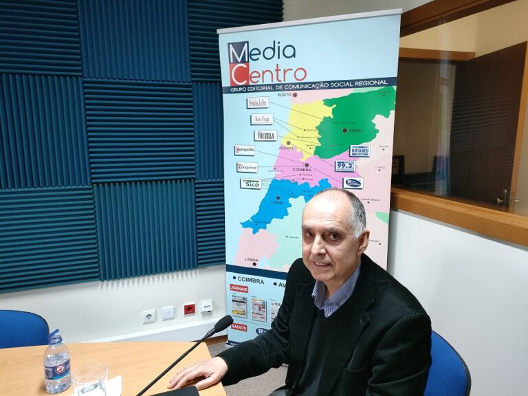 Rádio Regional do Centro: Jornalista Luís Santos e Luís Santarino debatem temas da actualidade