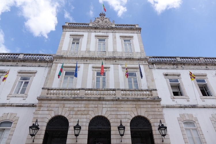 Rádio Regional do Centro: Câmara de Coimbra vai apreciar plano de prevenção de riscos de corrupção