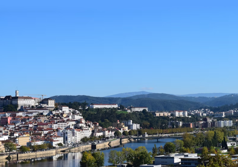 Rádio Regional do Centro: Meia centena de empresas turísticas na Feira de Emprego em Coimbra