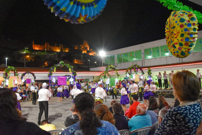 Rádio Regional do Centro: Marchas Populares de Santo António desfilaram no Mercado Municipal de Montemor-o-Velho