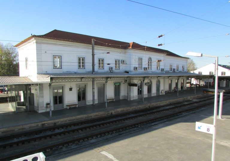 Rádio Regional do Centro: Duplicação da Linha do Norte junto a Coimbra deverá afectar 35 habitações