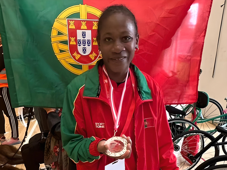 Rádio Regional do Centro: Sandra Semedo da APCC conquista prata na Taça Internacional de Tricicleta